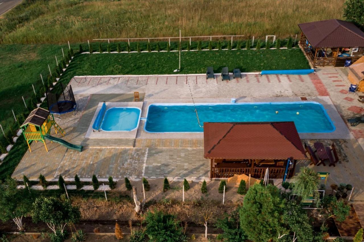 Hotel Complex Stefanesti Bozovici Exterior foto